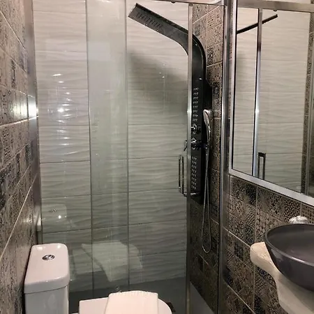 Local S. Bartolomeu Konukevi 3*