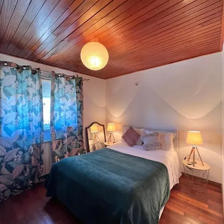 Pensión Local S. Bartolomeu 3*