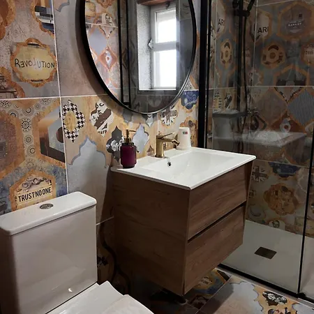 Local S. Bartolomeu بيت ضيافة 2*
