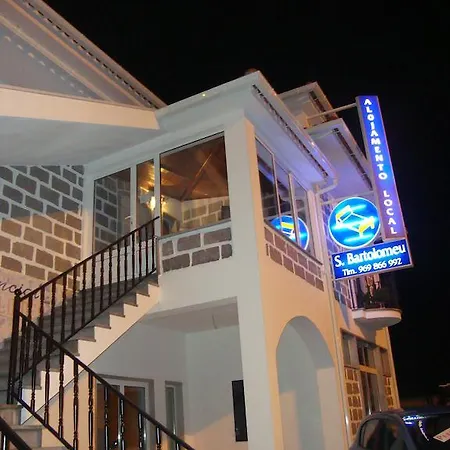 Konukevi Local S. Bartolomeu 3*